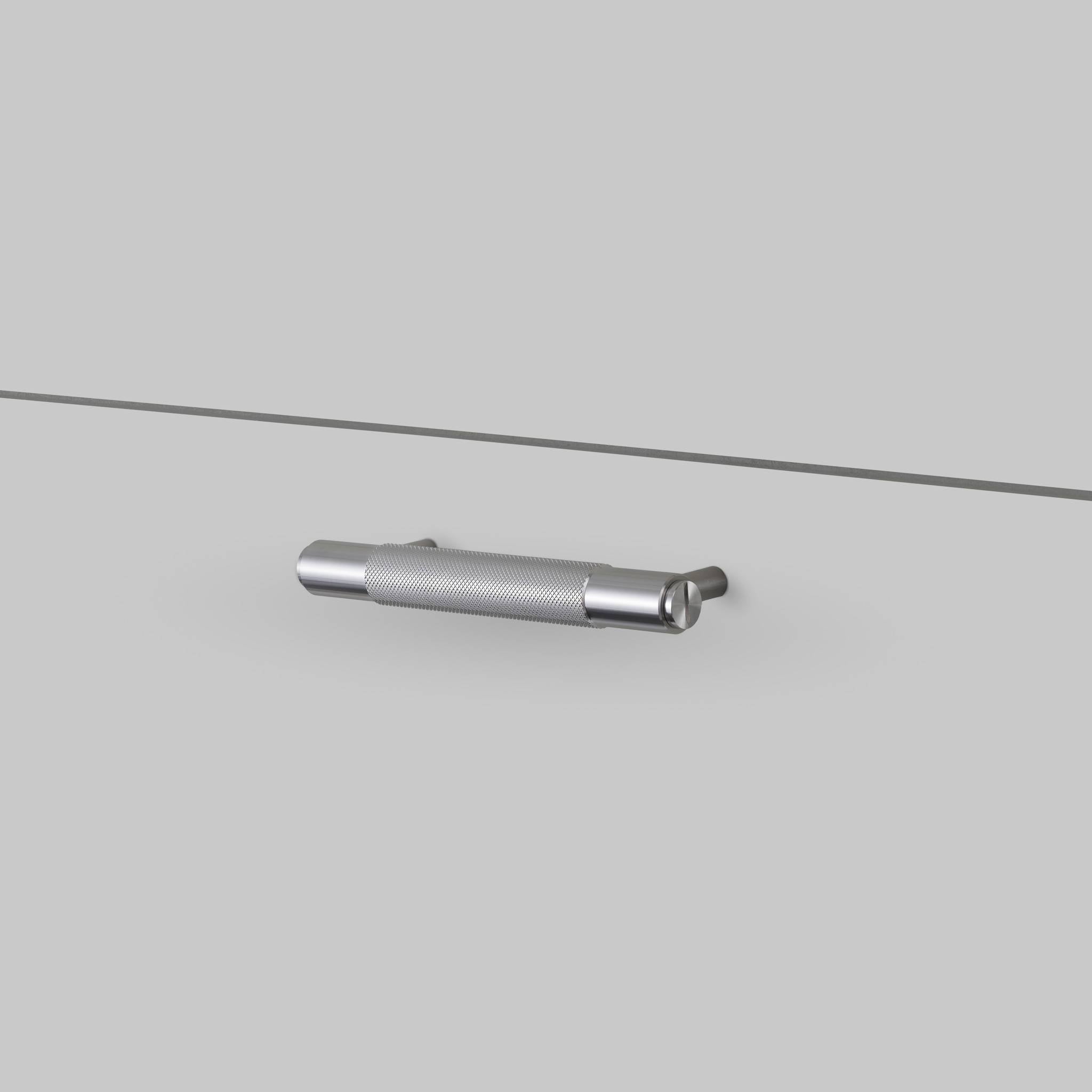 PULL BAR / CROSS