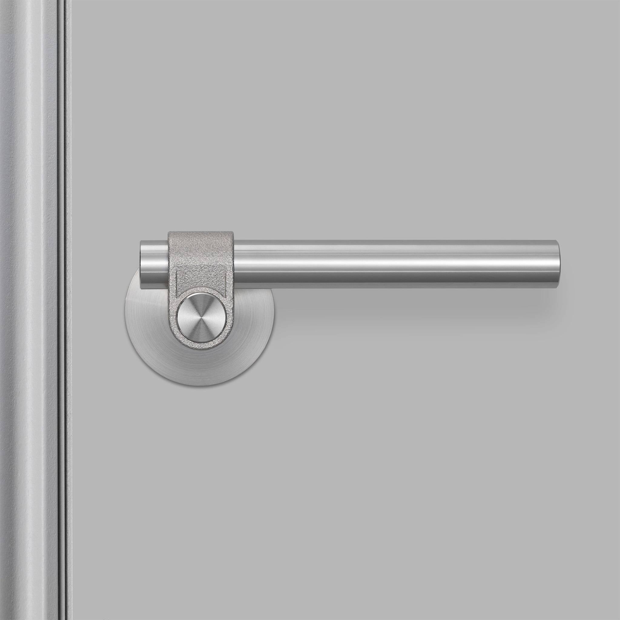 DOOR HANDLE SET / CAST / SPRUNG / LATCH INCLUDED