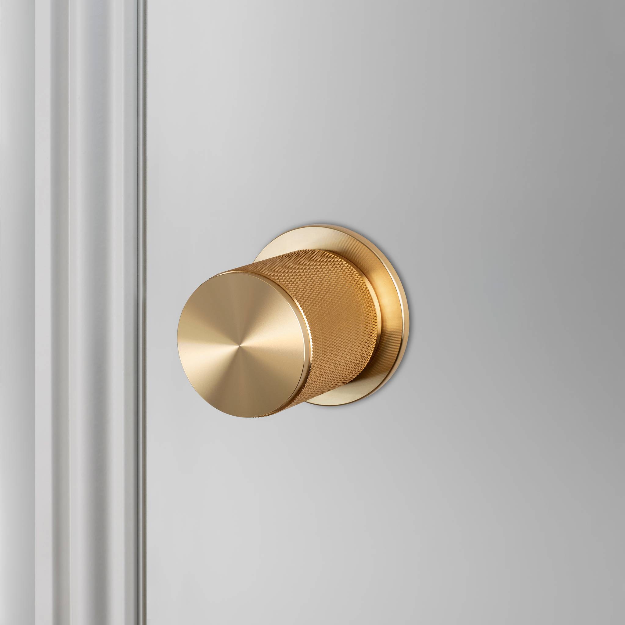 DOOR KNOB / FIXED / SINGLE-SIDED / CROSS