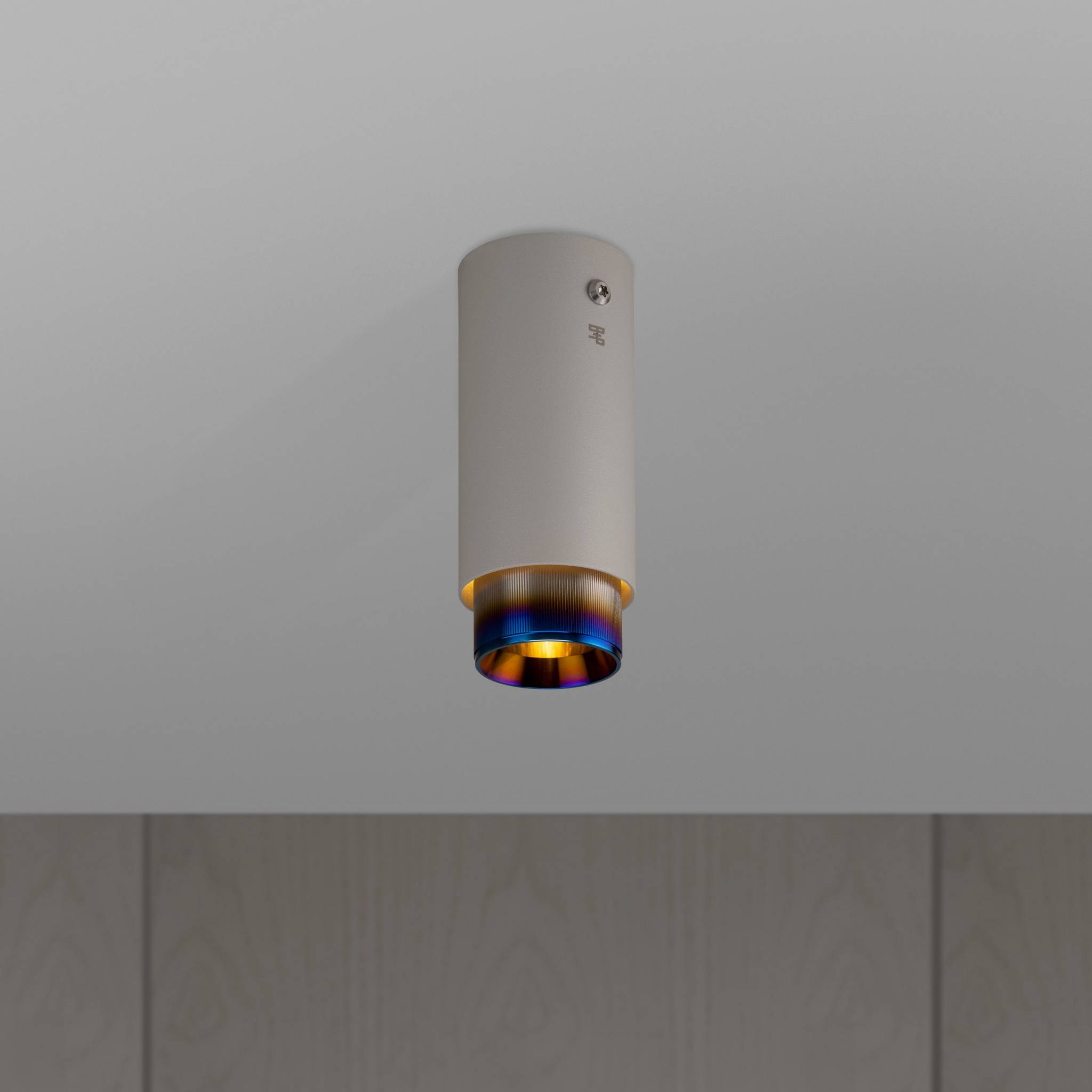 EXHAUST SURFACE / LINEAR  / STONE