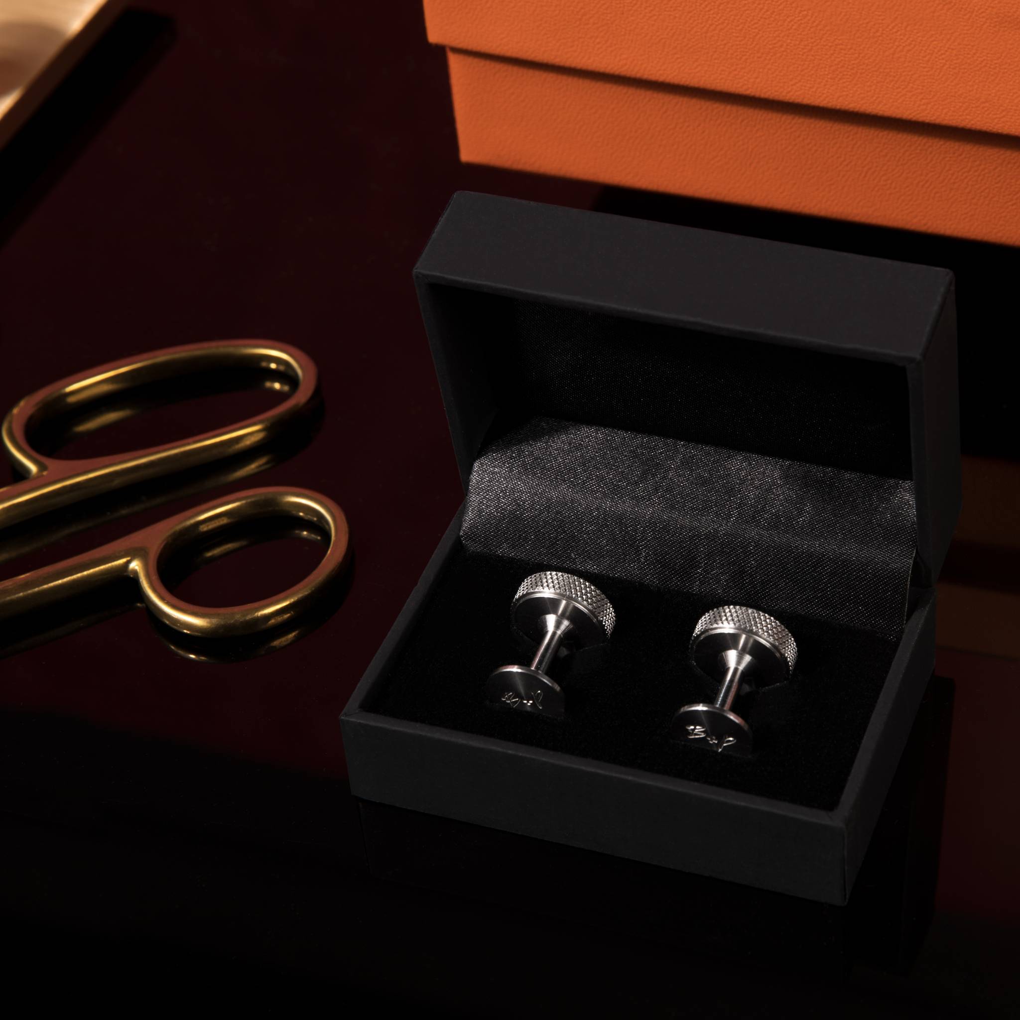CUFFLINKS
