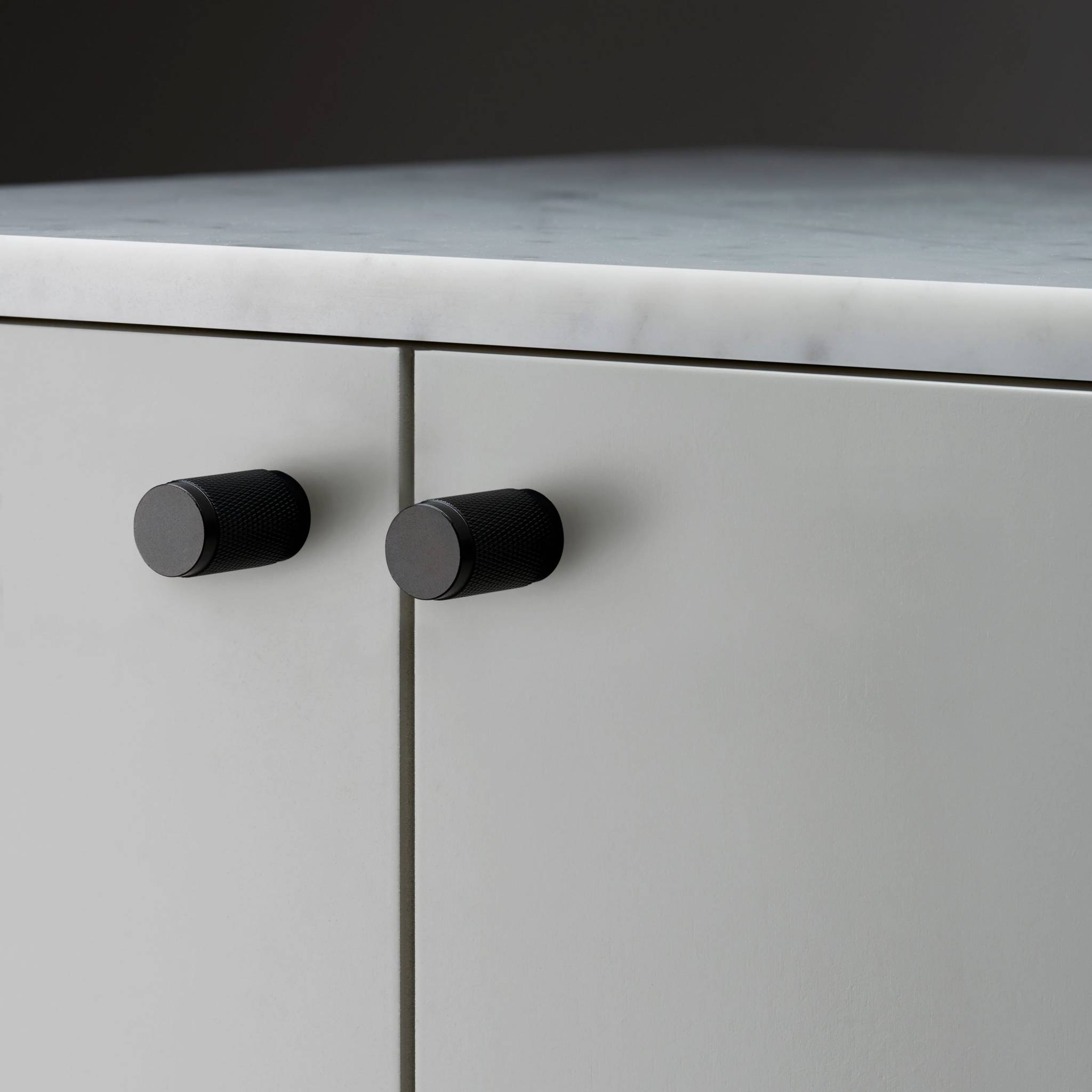 FURNITURE KNOB / CROSS